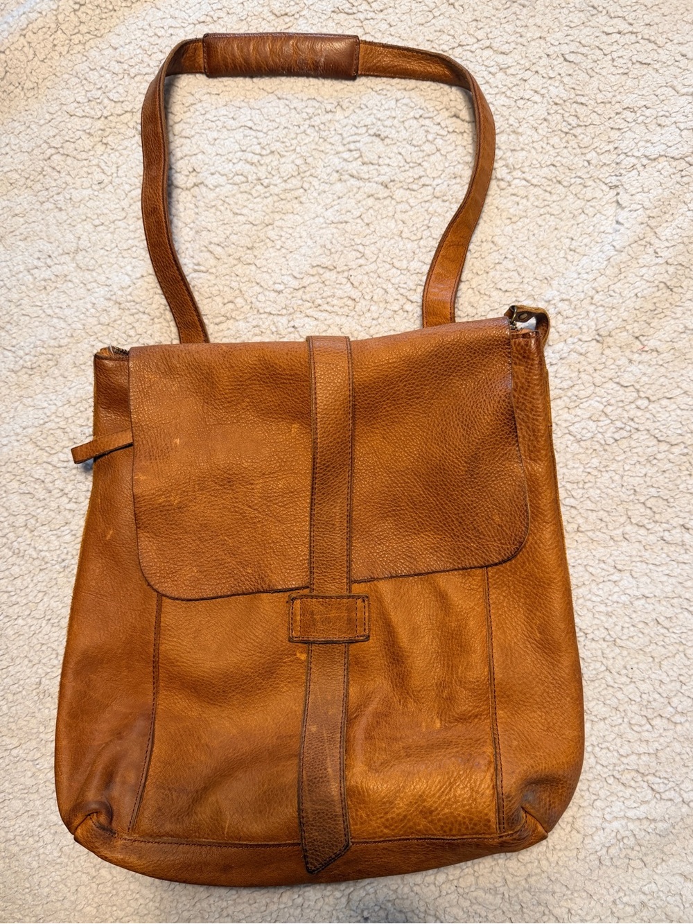 Duluth Trading Co Tan Leather Shoulder Crossbody Bag/backpack